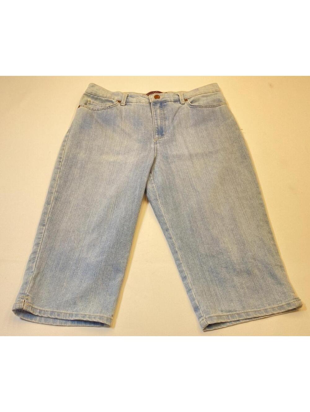 Gloria Vanderbilt Amanda Skimmer Capri Jeans Size 10 Light Wash Denim 9995